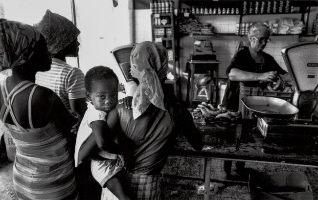 Angola, Luanda, Knappe Lebensmittel - (1976)